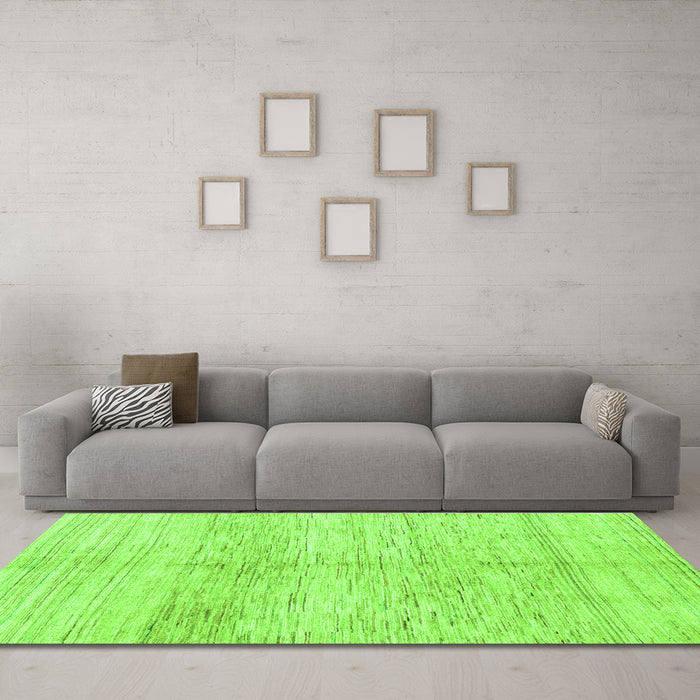 Machine Washable Solid Green Modern Area Rugs in a Living Room,, wshabs1549grn