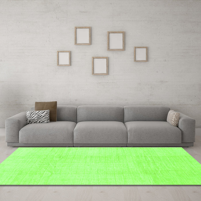 Machine Washable Solid Green Modern Area Rugs in a Living Room,, wshabs1566grn