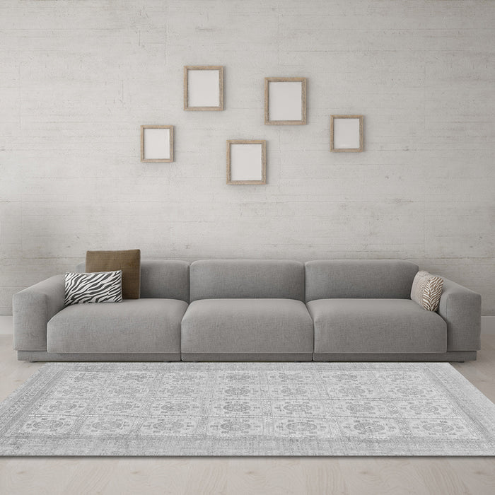 Machine Washable Abstract Gray Modern Rug in a Living Room,, wshabs156gry