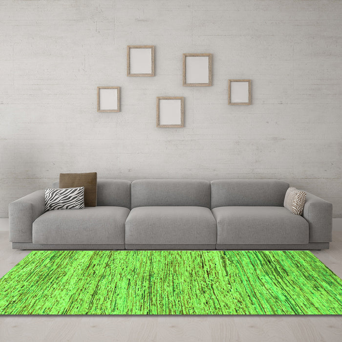 Machine Washable Abstract Green Modern Area Rugs in a Living Room,, wshabs1571grn