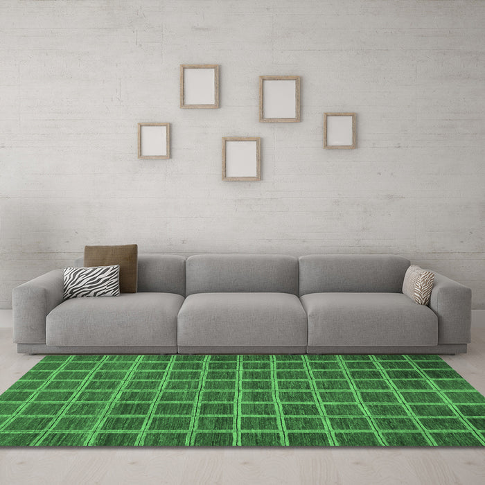 Machine Washable Checkered Emerald Green Modern Area Rugs in a Living Room,, wshabs1577emgrn