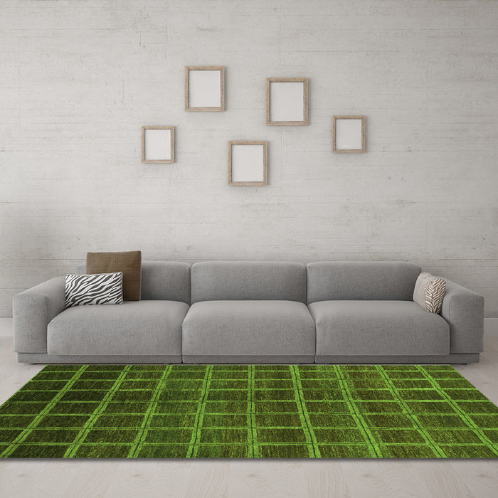 Machine Washable Abstract Green Modern Area Rugs in a Living Room,, wshabs1581grn