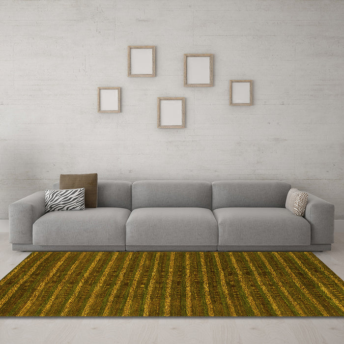 Machine Washable Abstract Yellow Modern Rug in a Living Room, wshabs1586yw