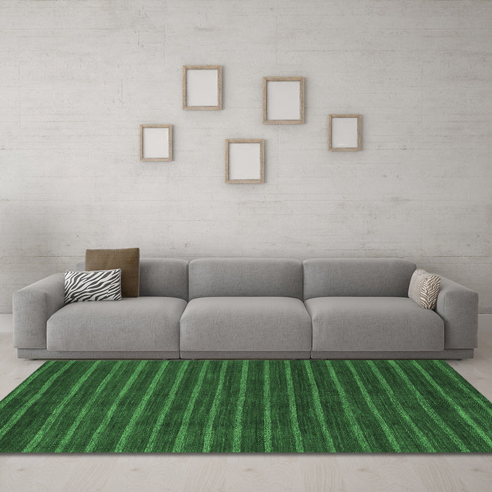 Machine Washable Abstract Emerald Green Modern Area Rugs in a Living Room,, wshabs1586emgrn