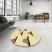 Round Abstract Metallic Gold Solid Rug in a Office, abs1592