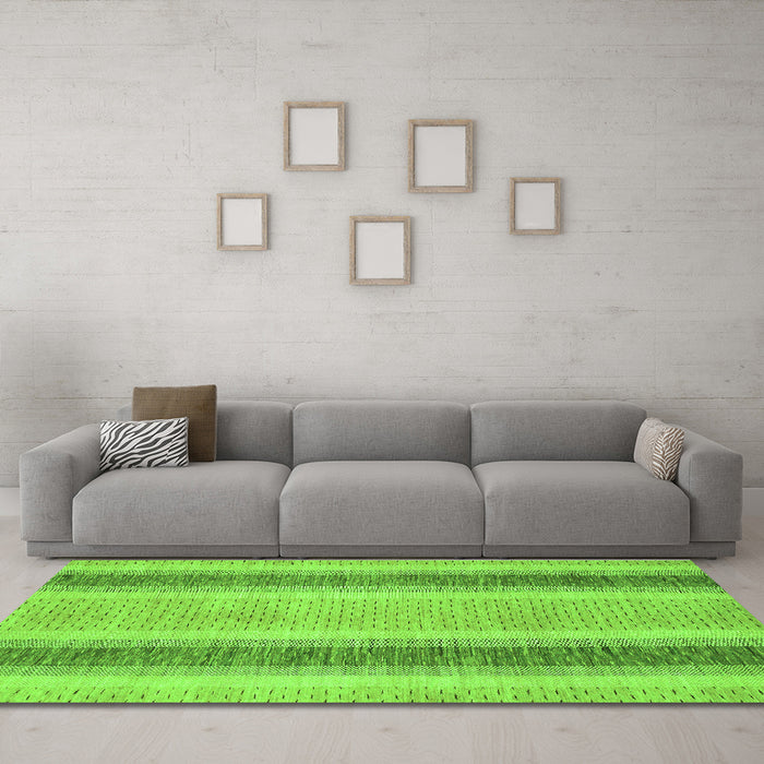 Machine Washable Abstract Green Modern Area Rugs in a Living Room,, wshabs1606grn