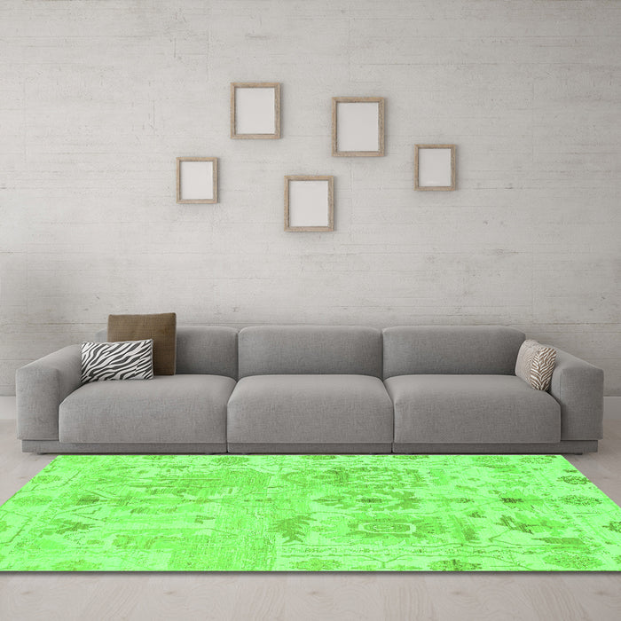 Machine Washable Abstract Green Modern Area Rugs in a Living Room,, wshabs1609grn