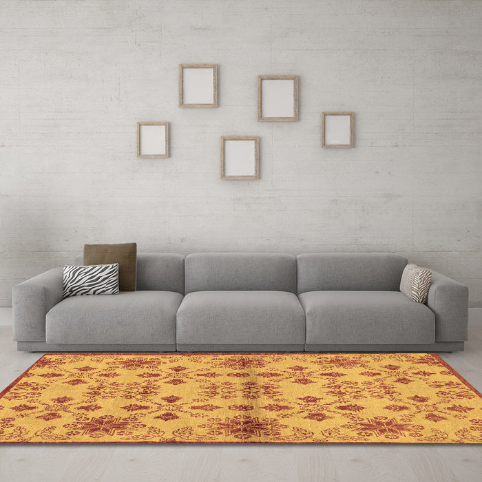 Machine Washable Abstract Brown Modern Rug in a Living Room,, wshabs160brn