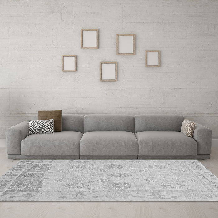 Machine Washable Oriental Gray Traditional Rug in a Living Room,, wshabs1611gry