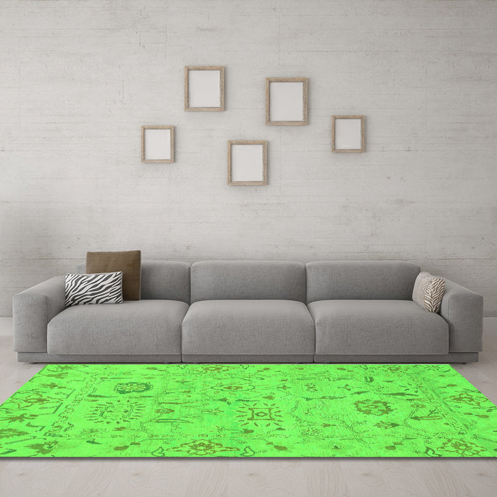 Machine Washable Abstract Green Modern Area Rugs in a Living Room,, wshabs1649grn