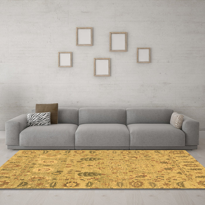 Machine Washable Oriental Brown Traditional Rug in a Living Room,, wshabs1650brn