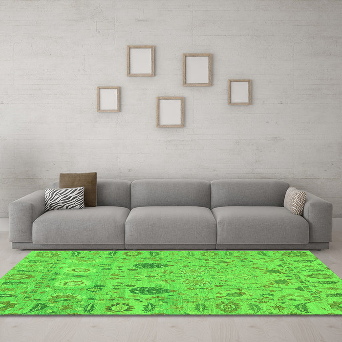 Machine Washable Oriental Green Traditional Area Rugs in a Living Room,, wshabs1650grn