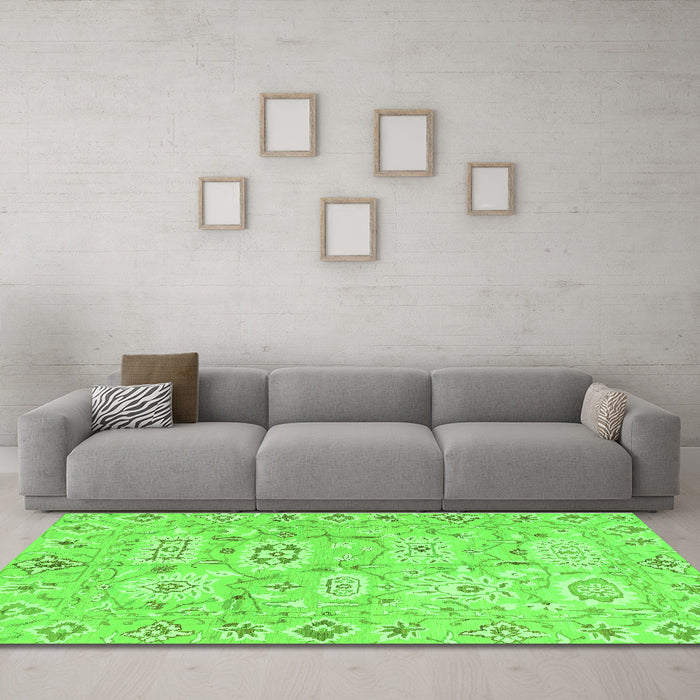 Machine Washable Abstract Green Modern Area Rugs in a Living Room,, wshabs1654grn