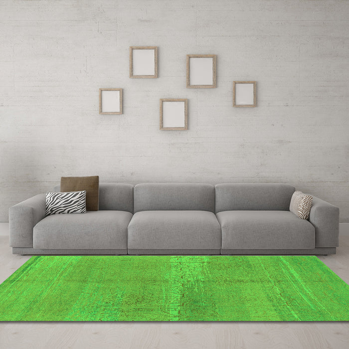 Machine Washable Abstract Green Modern Area Rugs in a Living Room,, wshabs1669grn