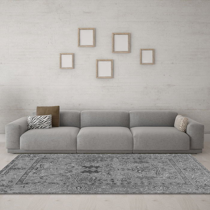 Machine Washable Abstract Gray Modern Rug in a Living Room,, wshabs1670gry