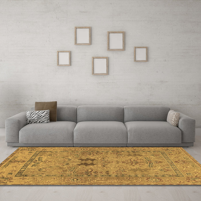 Machine Washable Abstract Brown Modern Rug in a Living Room,, wshabs1670brn