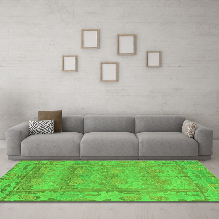 Machine Washable Abstract Green Modern Area Rugs in a Living Room,, wshabs1671grn