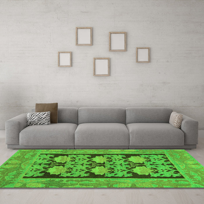 Machine Washable Abstract Green Modern Area Rugs in a Living Room,, wshabs1672grn