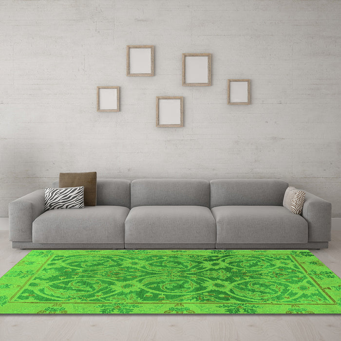 Machine Washable Abstract Green Modern Area Rugs in a Living Room,, wshabs1675grn