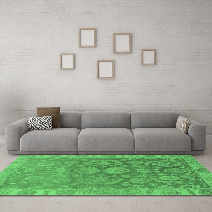 Machine Washable Abstract Emerald Green Modern Area Rugs in a Living Room,, wshabs1681emgrn