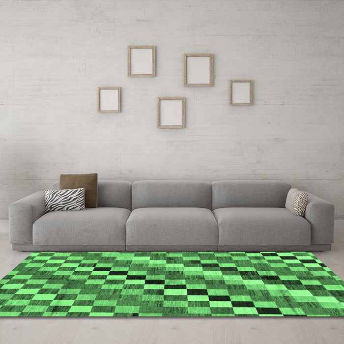 Machine Washable Checkered Emerald Green Modern Area Rugs in a Living Room,, wshabs168emgrn