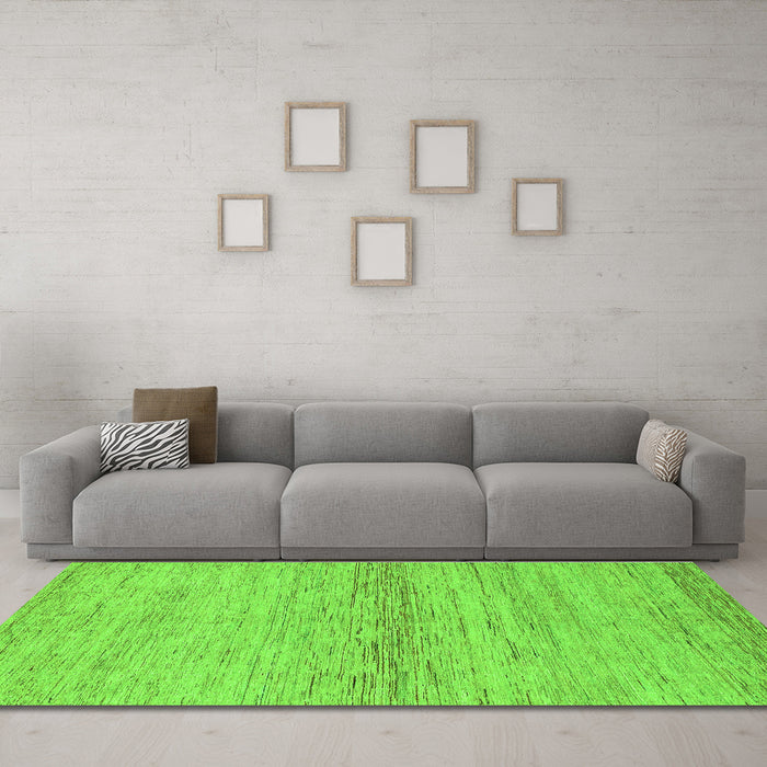 Machine Washable Abstract Green Modern Area Rugs in a Living Room,, wshabs1693grn