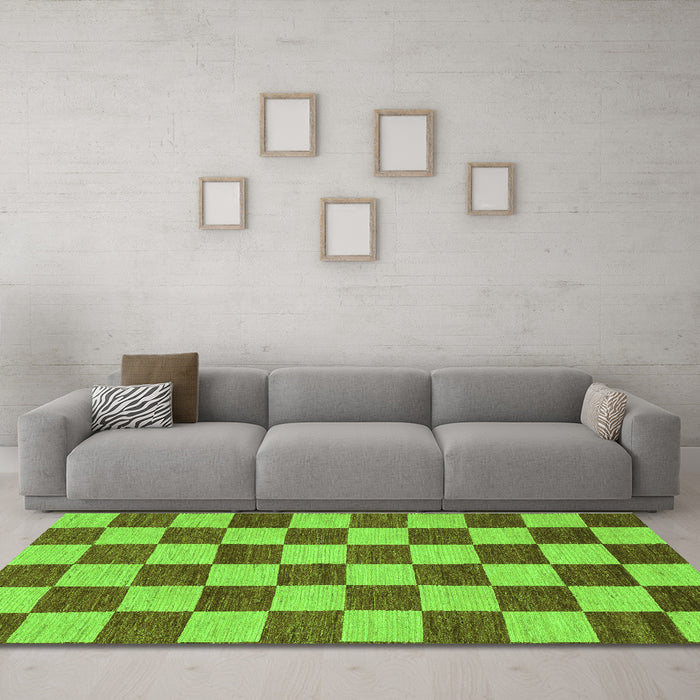 Machine Washable Checkered Green Modern Area Rugs in a Living Room,, wshabs1697grn