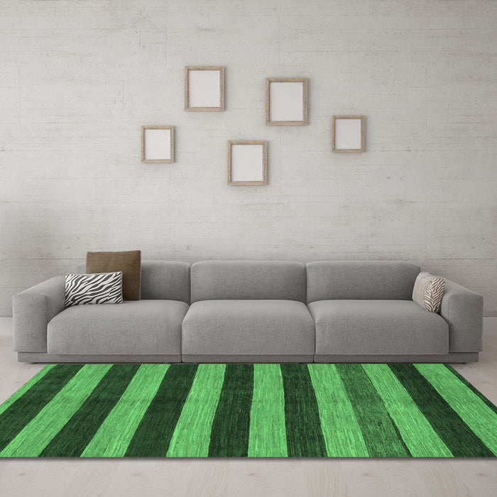 Machine Washable Abstract Emerald Green Modern Area Rugs in a Living Room,, wshabs1699emgrn