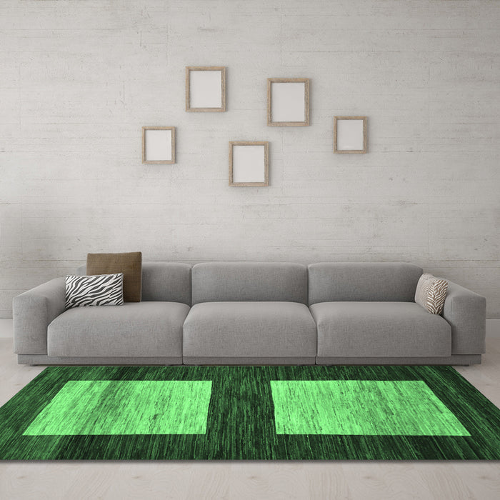 Machine Washable Oriental Emerald Green Modern Area Rugs in a Living Room,, wshabs16emgrn