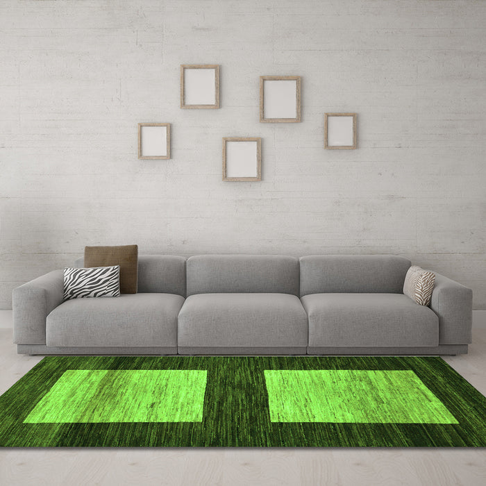 Machine Washable Oriental Green Modern Area Rugs in a Living Room,, wshabs16grn