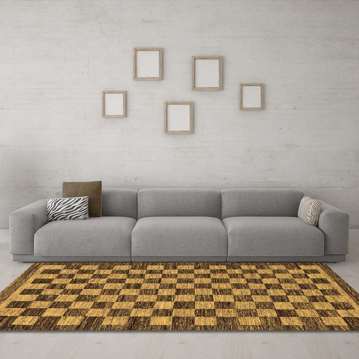 Machine Washable Checkered Brown Modern Rug in a Living Room,, wshabs1702brn