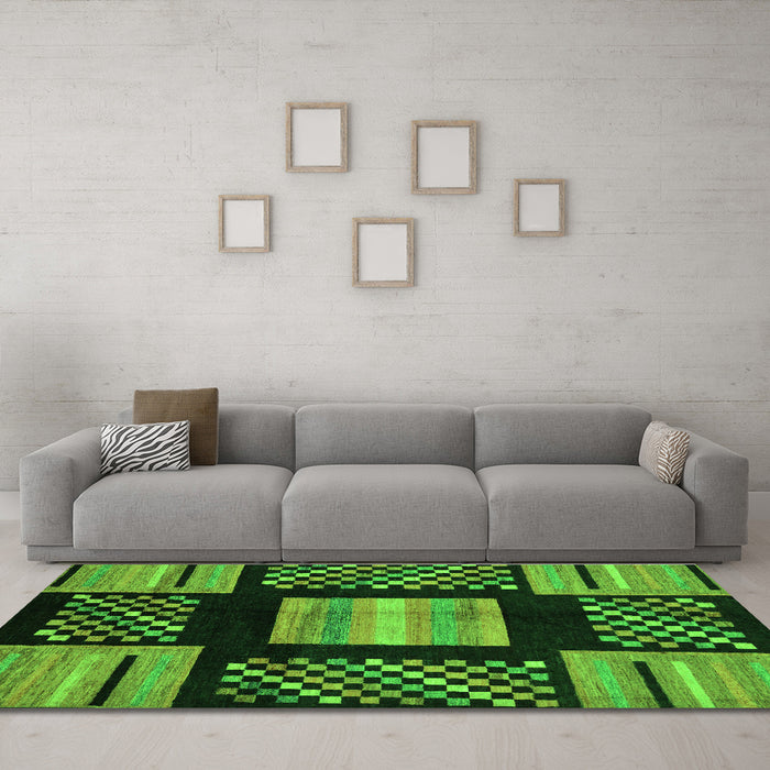 Machine Washable Abstract Green Modern Area Rugs in a Living Room,, wshabs170grn