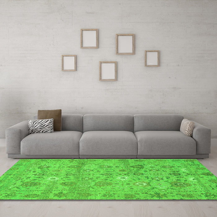 Machine Washable Abstract Green Modern Area Rugs in a Living Room,, wshabs1717grn