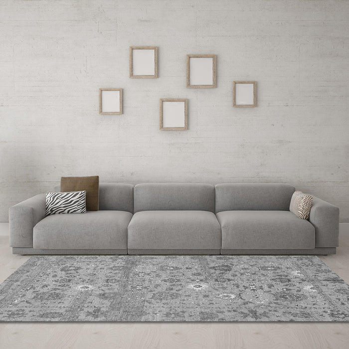 Machine Washable Abstract Gray Modern Rug in a Living Room,, wshabs1717gry
