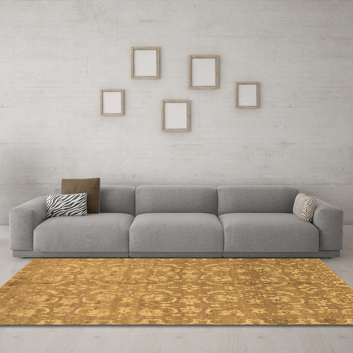 Machine Washable Abstract Brown Modern Rug in a Living Room,, wshabs1719brn