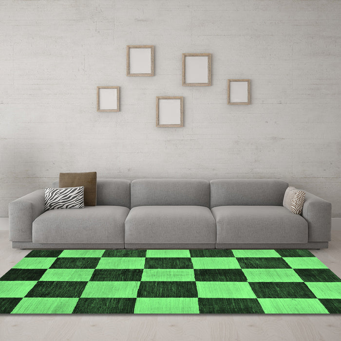 Machine Washable Checkered Emerald Green Modern Area Rugs in a Living Room,, wshabs171emgrn