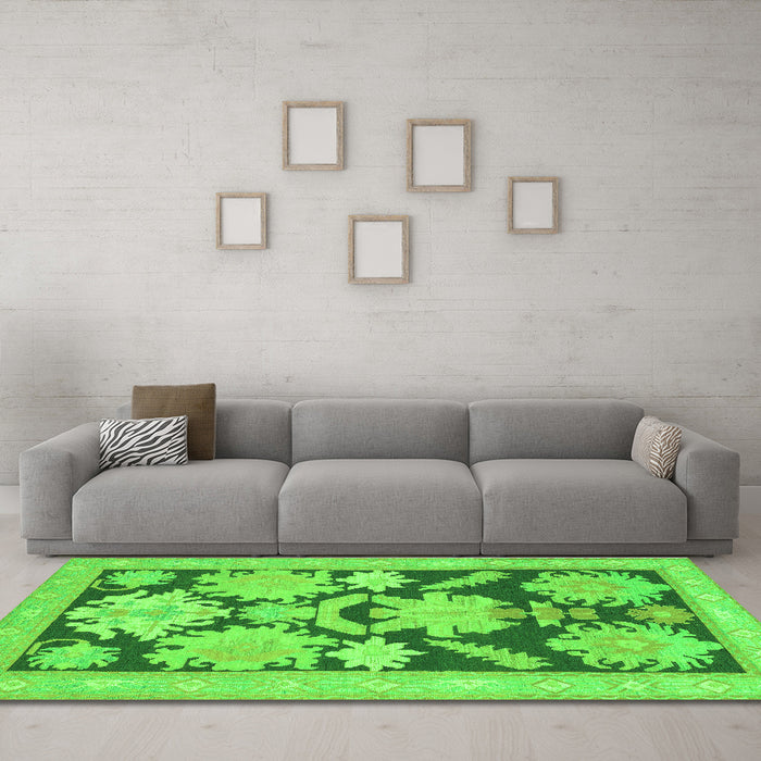 Machine Washable Abstract Green Modern Area Rugs in a Living Room,, wshabs1735grn