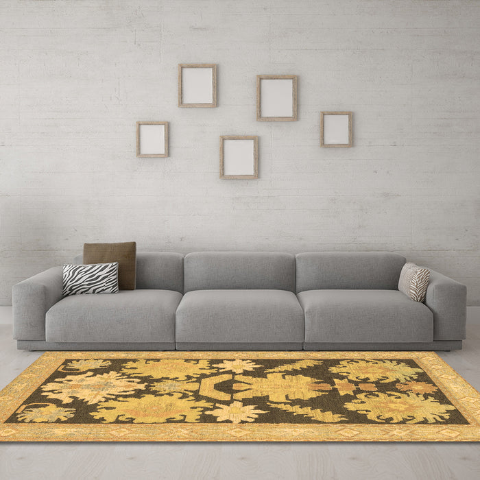 Machine Washable Abstract Brown Modern Rug in a Living Room,, wshabs1735brn