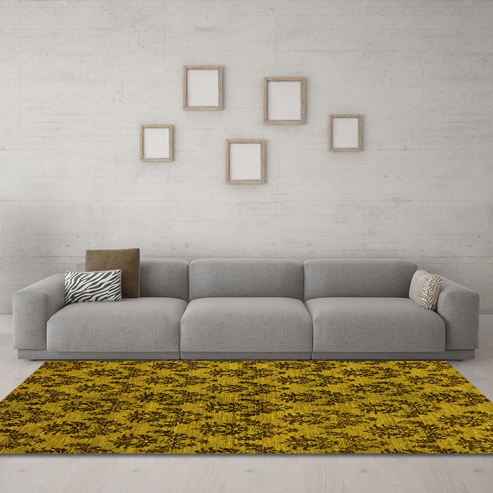 Machine Washable Abstract Yellow Modern Rug in a Living Room, wshabs173yw