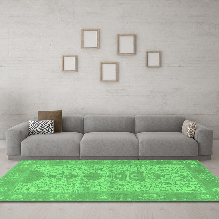 Machine Washable Oriental Emerald Green Traditional Area Rugs in a Living Room,, wshabs1740emgrn