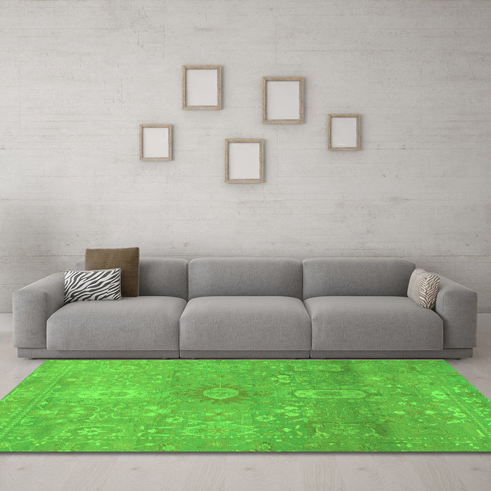 Machine Washable Abstract Green Modern Area Rugs in a Living Room,, wshabs1741grn