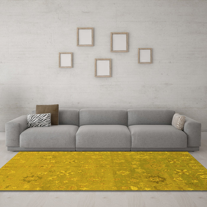 Machine Washable Abstract Yellow Modern Rug in a Living Room, wshabs1744yw