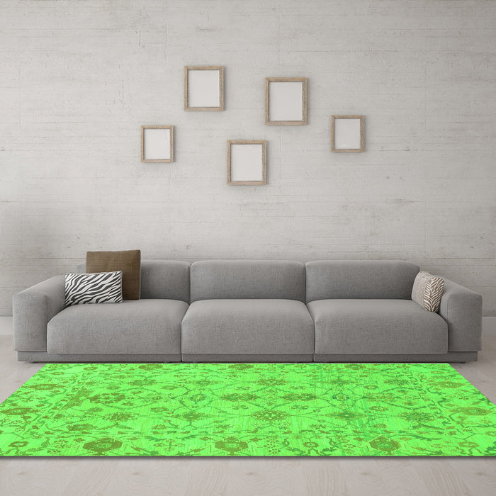 Machine Washable Abstract Green Modern Area Rugs in a Living Room,, wshabs1745grn