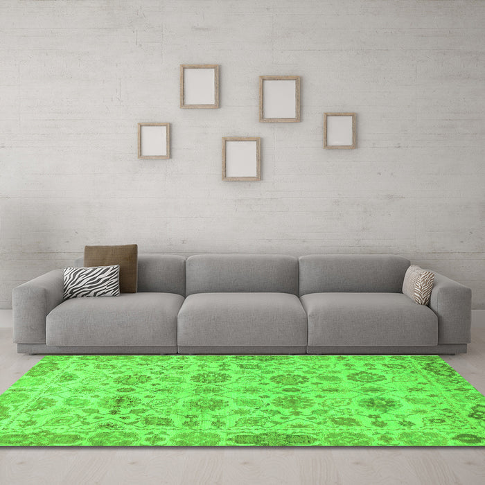 Machine Washable Abstract Green Modern Area Rugs in a Living Room,, wshabs1754grn