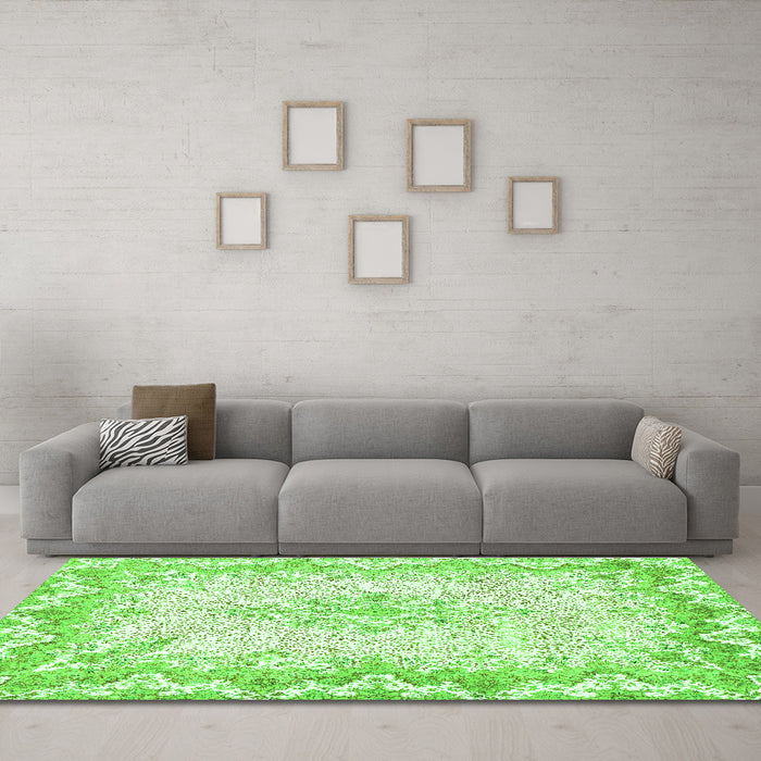 Machine Washable Oriental Green Traditional Area Rugs in a Living Room,, wshabs1761grn