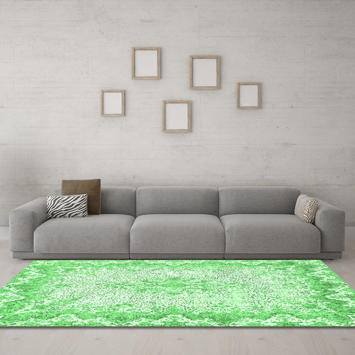 Machine Washable Oriental Emerald Green Traditional Area Rugs in a Living Room,, wshabs1761emgrn