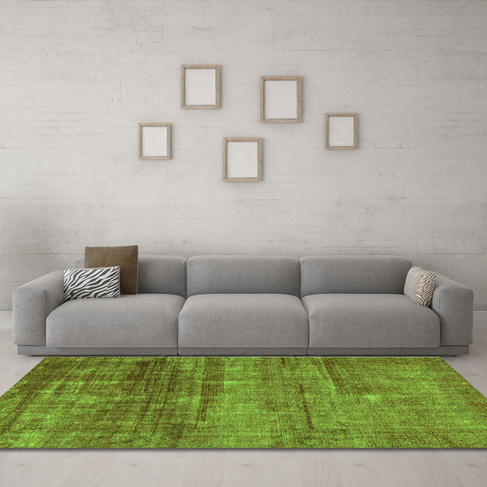 Machine Washable Abstract Green Modern Area Rugs in a Living Room,, wshabs1762grn