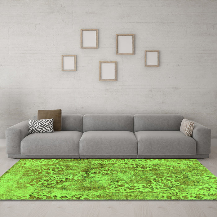 Machine Washable Abstract Green Modern Area Rugs in a Living Room,, wshabs1765grn