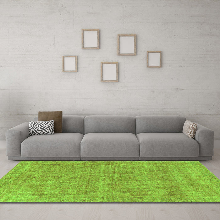 Machine Washable Abstract Green Modern Area Rugs in a Living Room,, wshabs1770grn