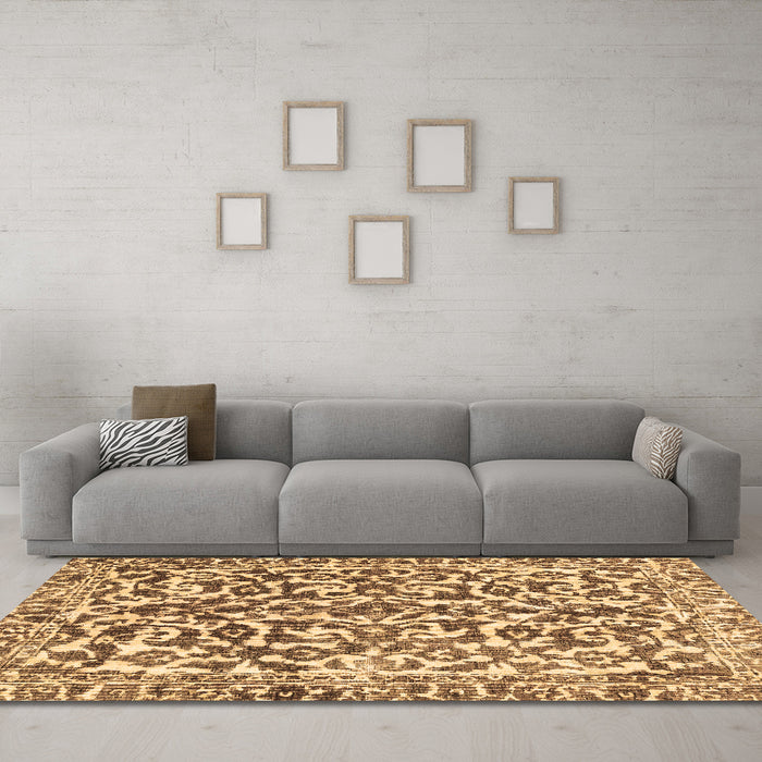 Machine Washable Abstract Brown Modern Rug in a Living Room,, wshabs1773brn